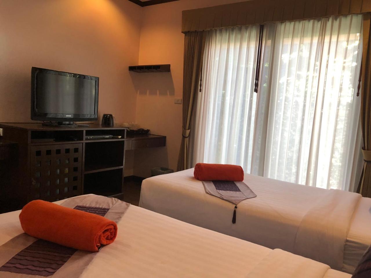 Kanok Buri Station touristique 4*